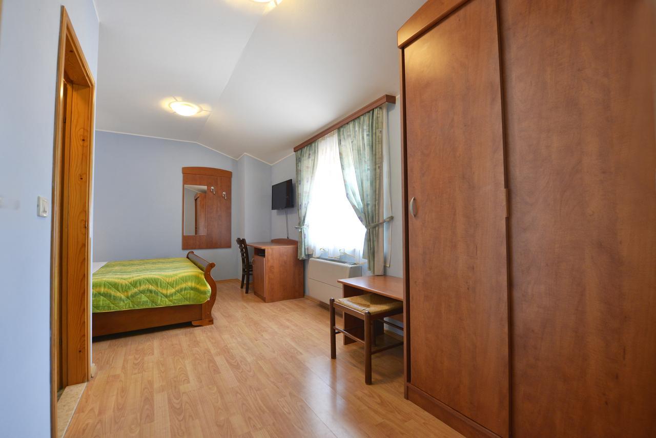 Bed And Breakfast Julia Seget  Экстерьер фото