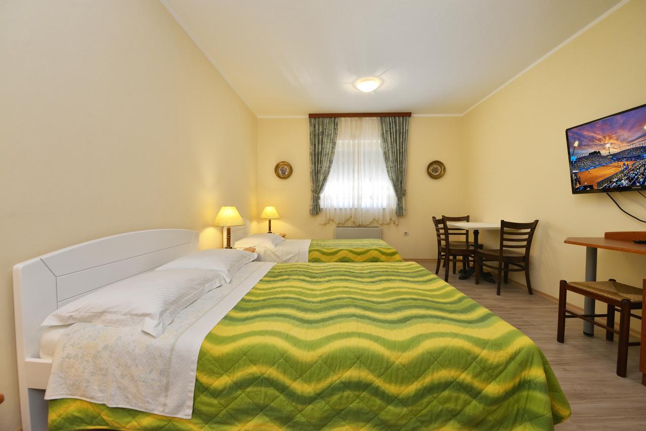 Bed And Breakfast Julia Seget  Экстерьер фото